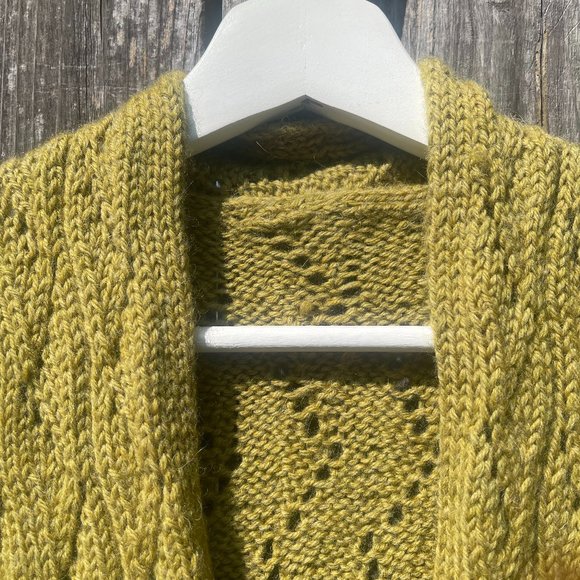 Hand Knit Sweater vest - Picture 4 of 5